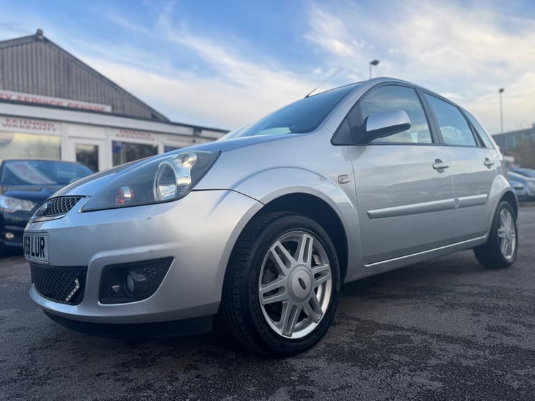 image for 2008 Ford Fiesta 1.4 Ghia 5dr HATCHBACK Petrol Manual