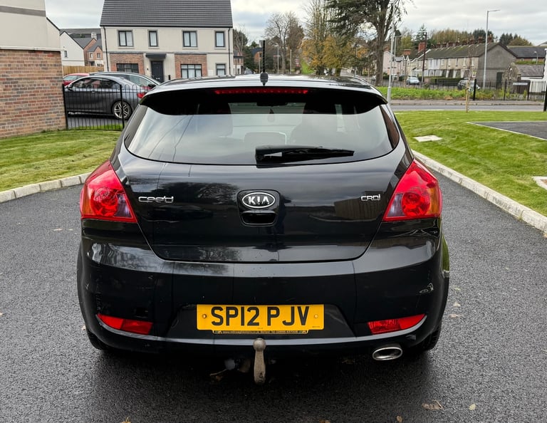 Kia, PRO CEED, Hatchback, 2013, Manual, 1582 (cc), 3 doors