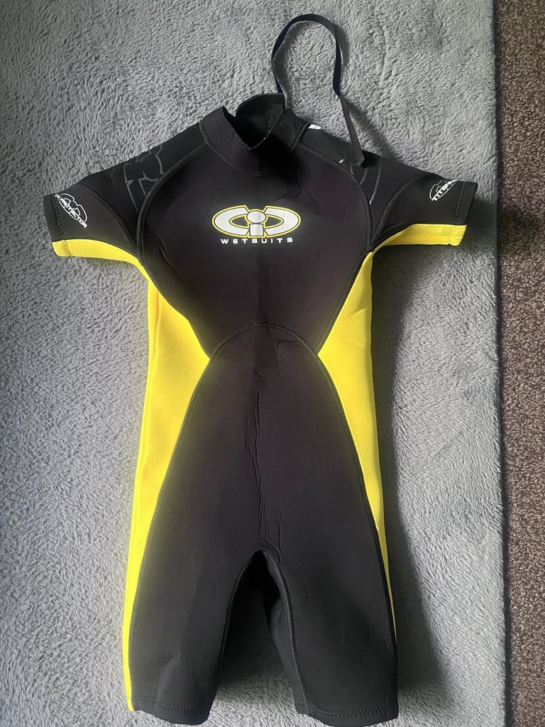 Kids boys girls shortie wetsuit age 11 