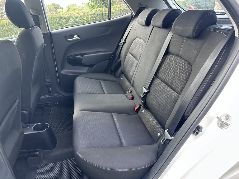 Kia Picanto 2 Hatchback Petrol Manual