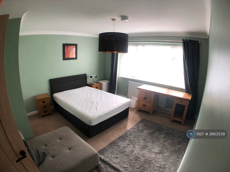 6 bedroom house in Stanshaw Close, Bristol, BS16 (6 bed) (#2663539)