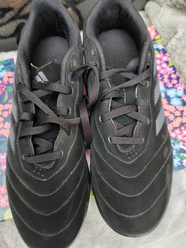 image for ADIDAS TRAINERS 