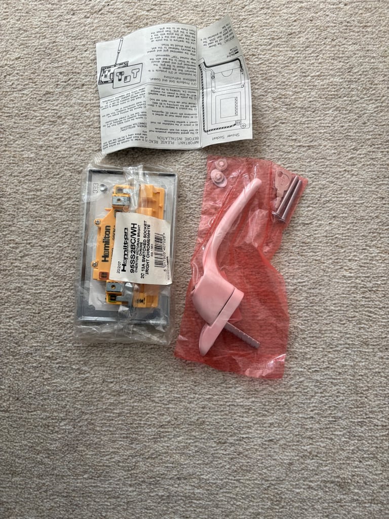 New Mixed lot, please see photos, Bargain 