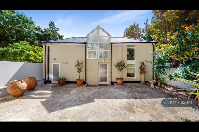 2 bedroom house in Warwick Gardens, London, W14 (2 bed) (#2346234)