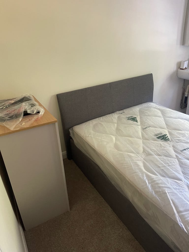 Room to rent 