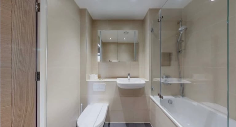 Aldgate Two bedroom Apartment Long Term Lets £3358 pcm 