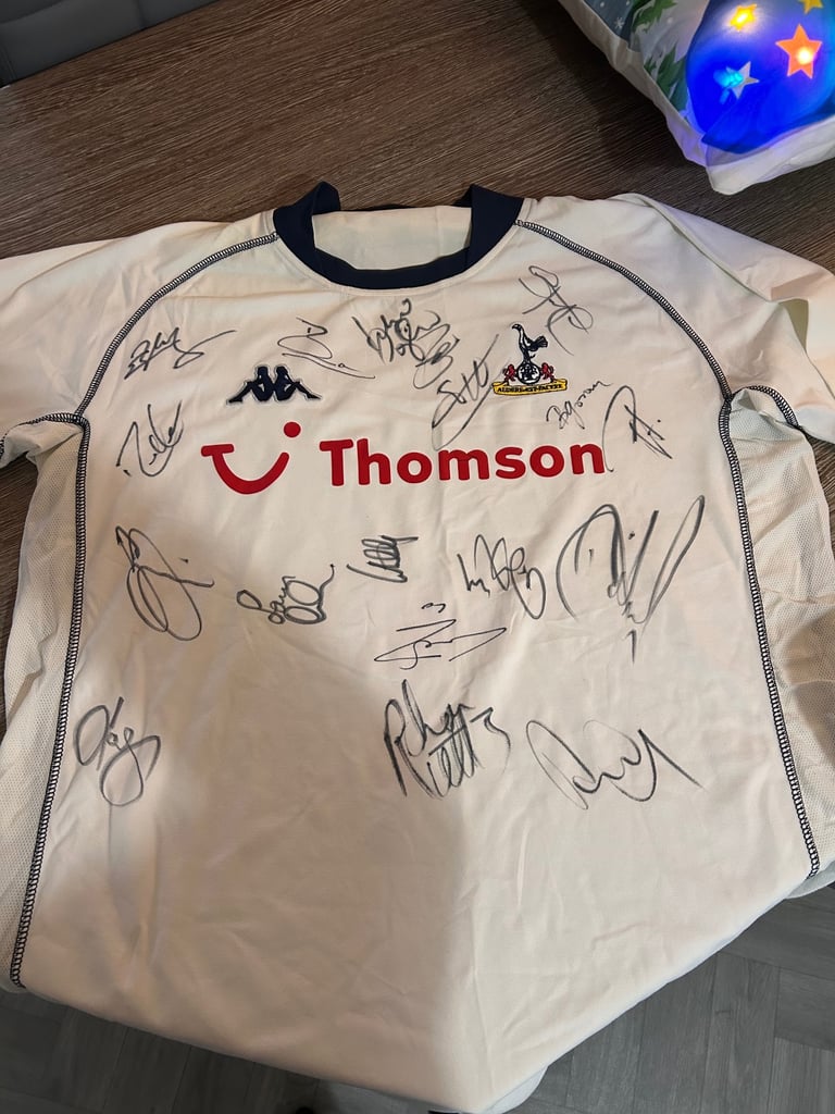 image for Signed Tottenham Shirt 2002-2004