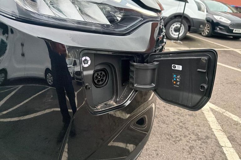 2025 Ford Tourneo Custom 2.5 PHEV 232ps H1 Zetec 8 seater Auto MPV PETROL/ELECTRIC Automatic