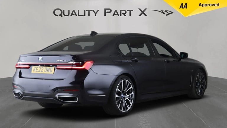 2022 BMW 7 Series 3.0 745Le 12kWh M Sport Auto xDrive Euro 6 (s/s) 4dr SALOON Petrol/Electric Hyb...