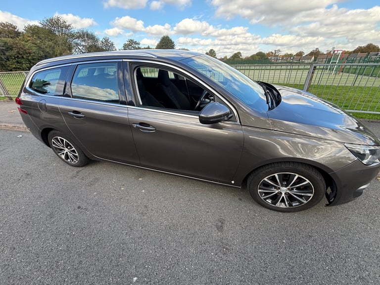 Peugeot, 308, Estate, 2015, Manual, 1560 (cc), 5 doors