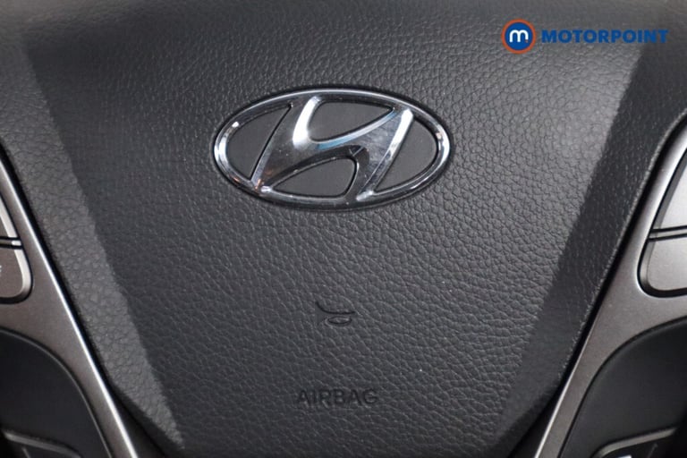 2016 Hyundai Santa Fe 2.2 CRDi Blue Drive Premium 5dr Auto [7 Seats] SUV Diesel Automatic