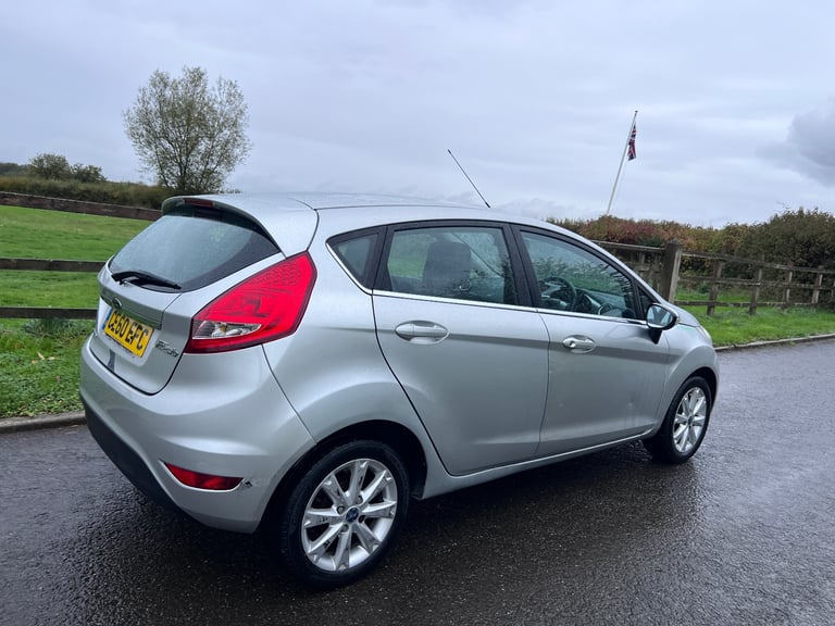 Ford, FIESTA, Hatchback, 2010, Manual, 1388 (cc),5 doors - Image 5