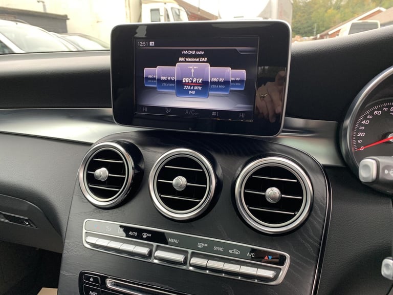 2016 Mercedes-Benz GLC 2.1 GLC220d AMG Line (Premium) SUV 5dr Diesel G-Tronic 4MATIC Euro 6 (s/s)...