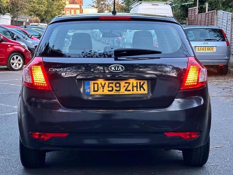 2010 Kia Ceed 1.6 1 Auto Euro 4 5dr HATCHBACK Petrol Automatic