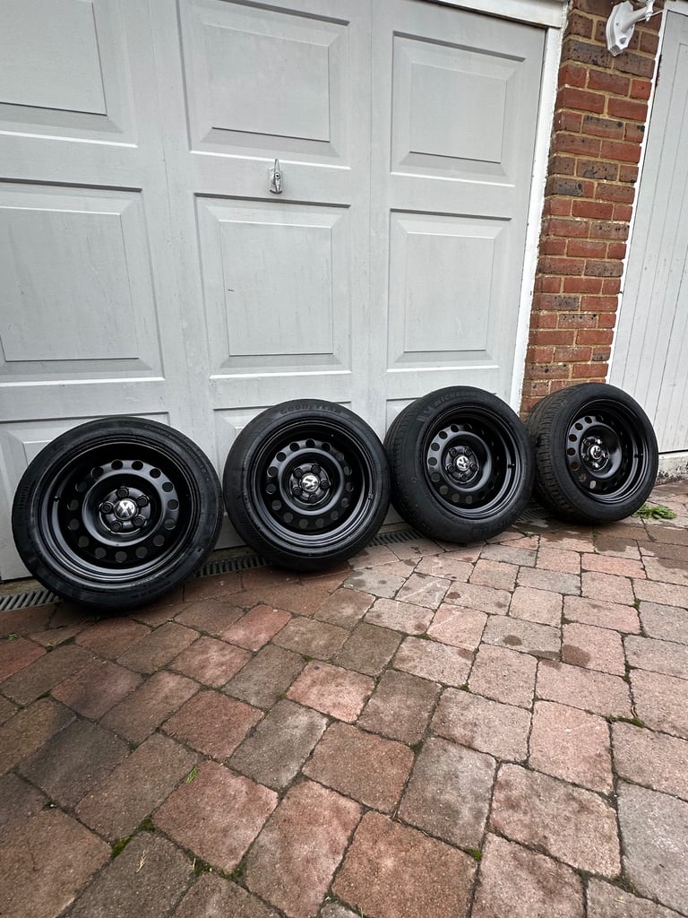 🌟Volkswagen 16” Banded Steels 5x112 With Excellent Tyres Front 195/55/16 Rear 205/55/16 VAG