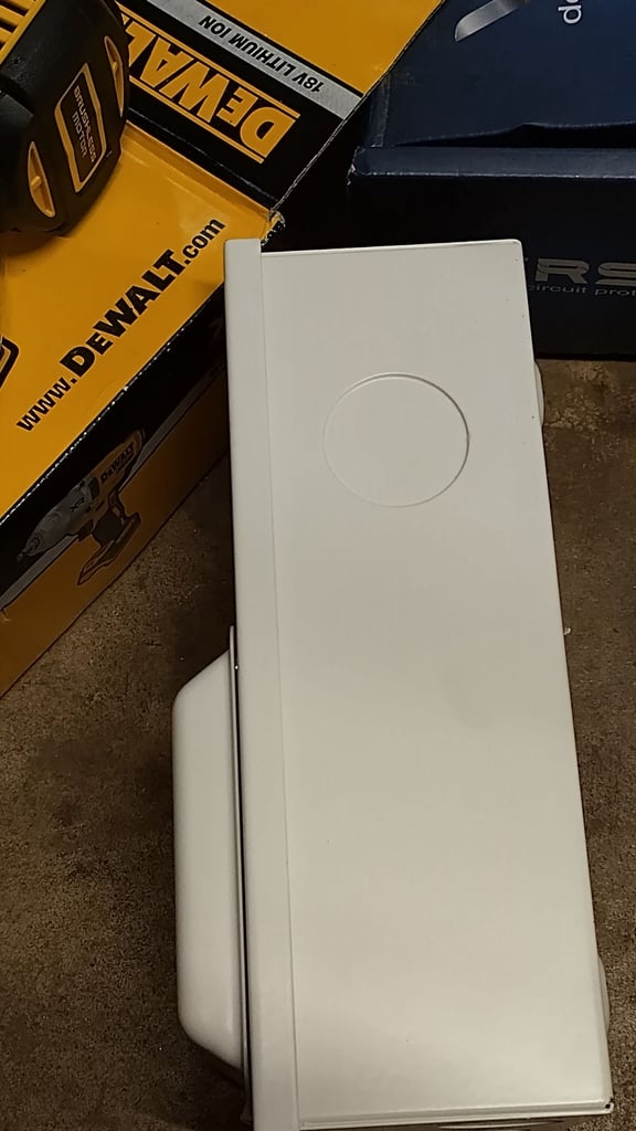 verso consumer unit 6a 16a harage unit workshop. free delivery to uk