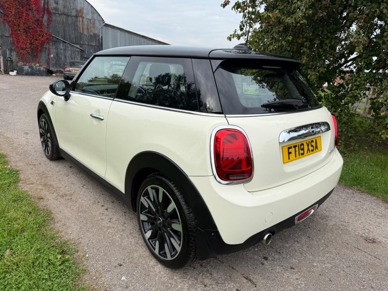 2019 MINI Hatch 1.5 Cooper Exclusive Euro 6 (s/s) 3dr HATCHBACK Petrol Manual