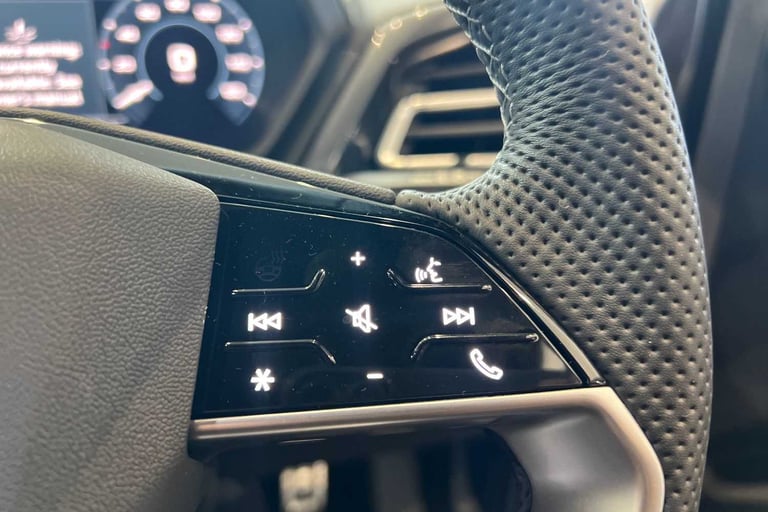 2025 Audi Q4 e-tron 250kW 55 Quattro 82kWh S Line 5dr Auto [Leather] SUV Electric Automatic