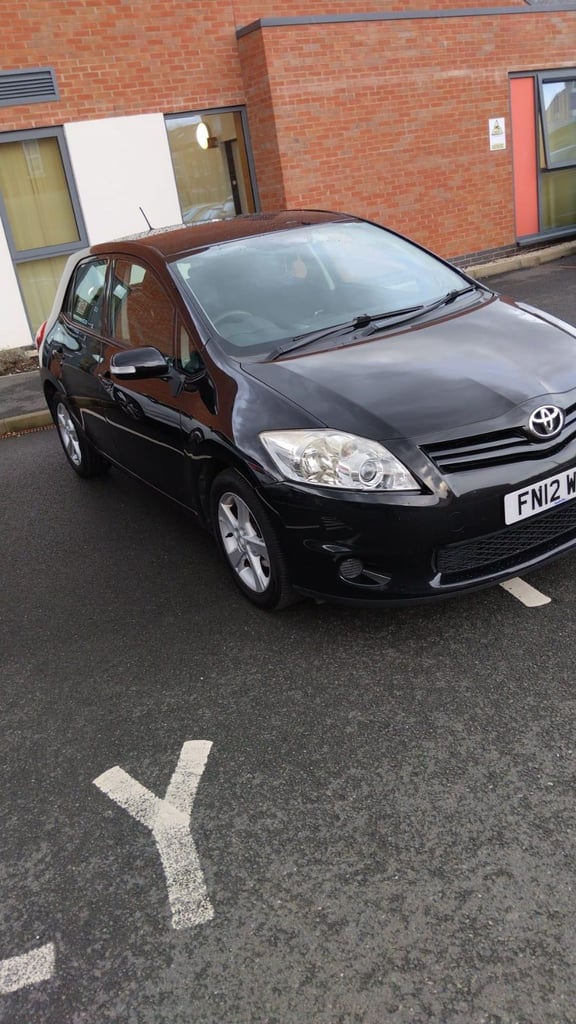 Toyota, AURIS, Hatchback, 2012, Manual, 1329 (cc), 5 doors