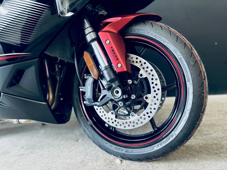 Stunning Low Mileage 2024/24 Kawasaki Ninja 1000 SX Motorcycle 