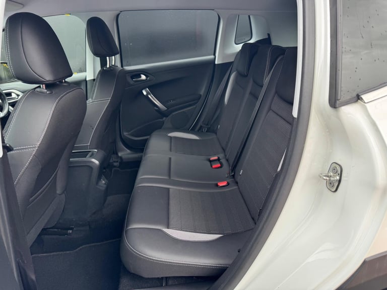 2017 Peugeot 2008 1.2 PureTech 130 Allure 5dr HATCHBACK PETROL Manual