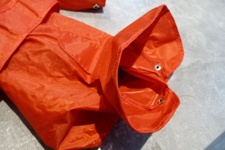 GAYTON: Dog raincoat with hood: Rosewood Snugglefactor, 10-12", waterproof.