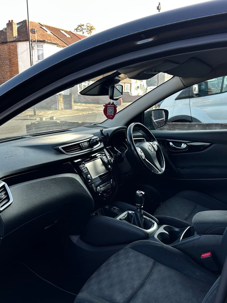 Nissan QASHQAI 2016, Hatchback, Petrol, Manual, 5 doors