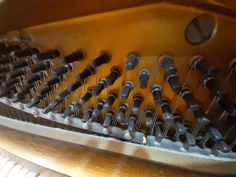 Welmar Upright Piano *matching stool + free tuning incl* third practice pedal