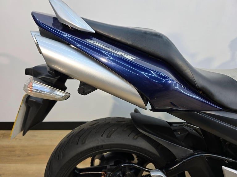 Suzuki GSR600 Blue 2006 - Crash Bungs, Adjustable Levers, Gear Indicator