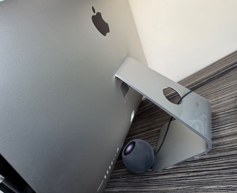 Apple iMac (27 inch) 5K Retina Display