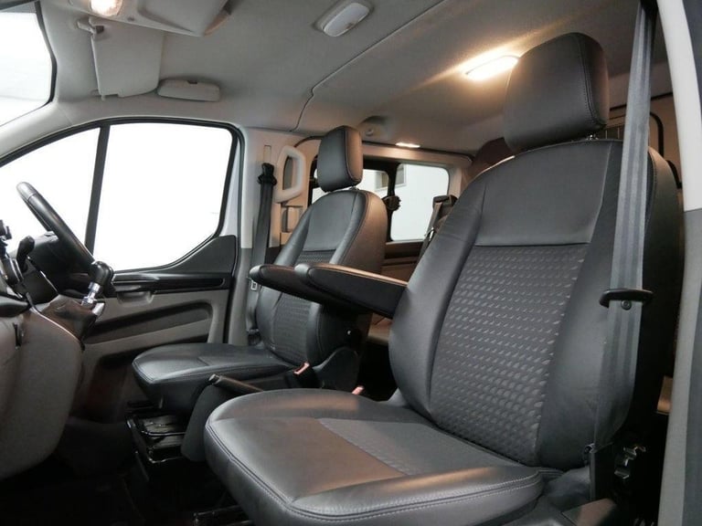 71 TRANSIT CUSTOM 320 2.0 EBL 185 BHP SWB SPORT 5 SEATER CREWCAB  ( NO VAT )