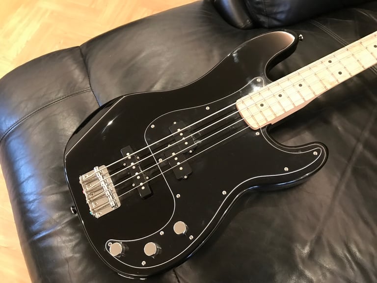 Squier Affinity Precision Bass Guitar PJ MN, Black, good condition, set up 