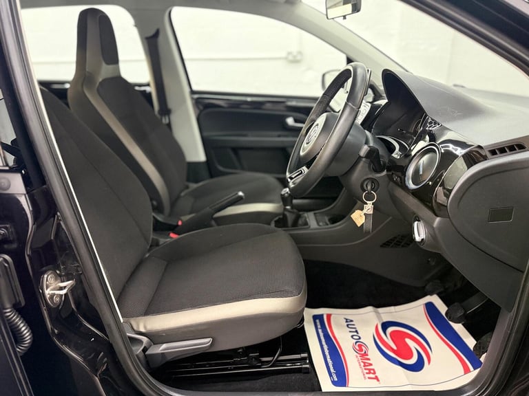 2014 Volkswagen 1.0 High UP! Petrol/Manual/5DR