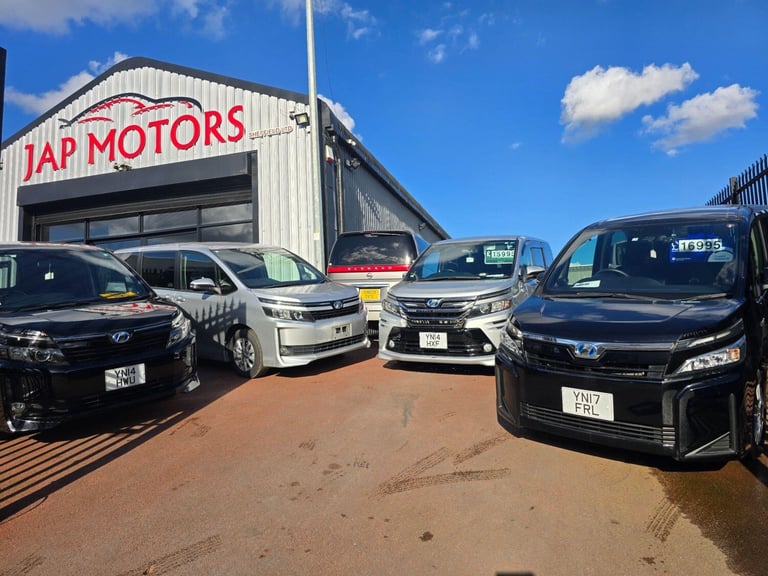 WE HAVE 6 MORE VOXY HYBRID AVAILABLE