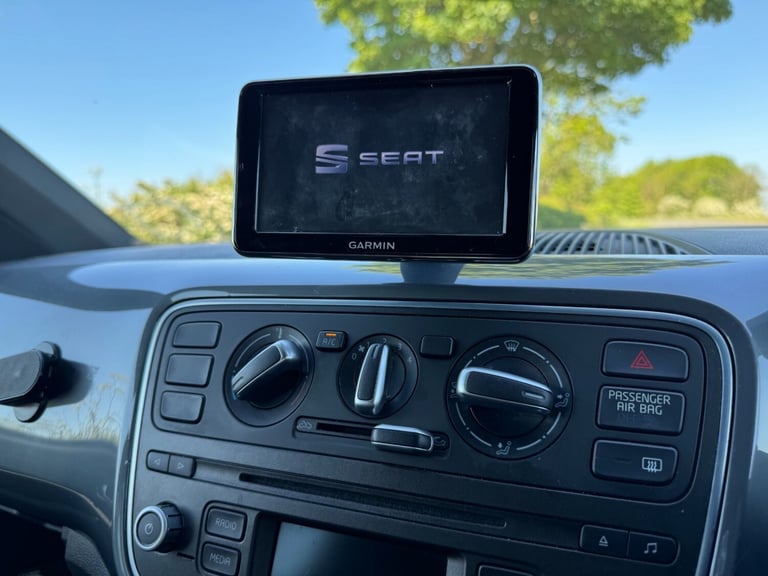 GARMIN SAT NAV BLUETOOTH