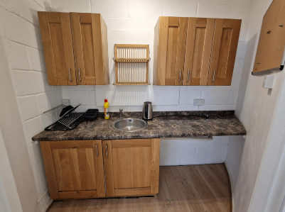 Central North Laine ground floor office in former Victorian warehouse