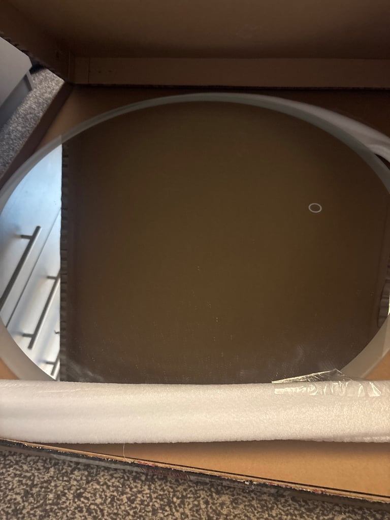 led bathroom mirror 