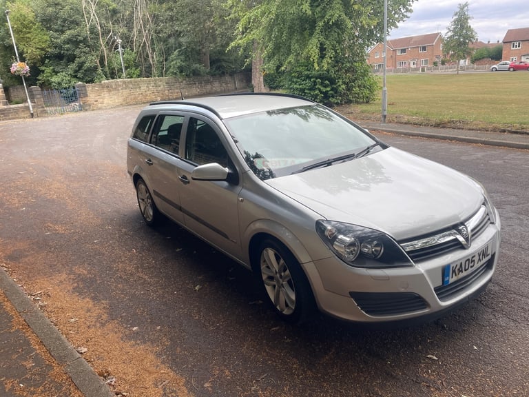 2005 Vauxhall Astra 1.6i 16V Life 5dr ESTATE Petrol Manual - Image 2
