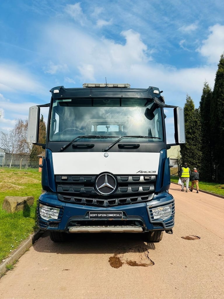 MERCEDES AROCS 1824 2014 (64) EURO 6, 18 TON SKIP LOADER, HYVALIFT EQUIPMENT