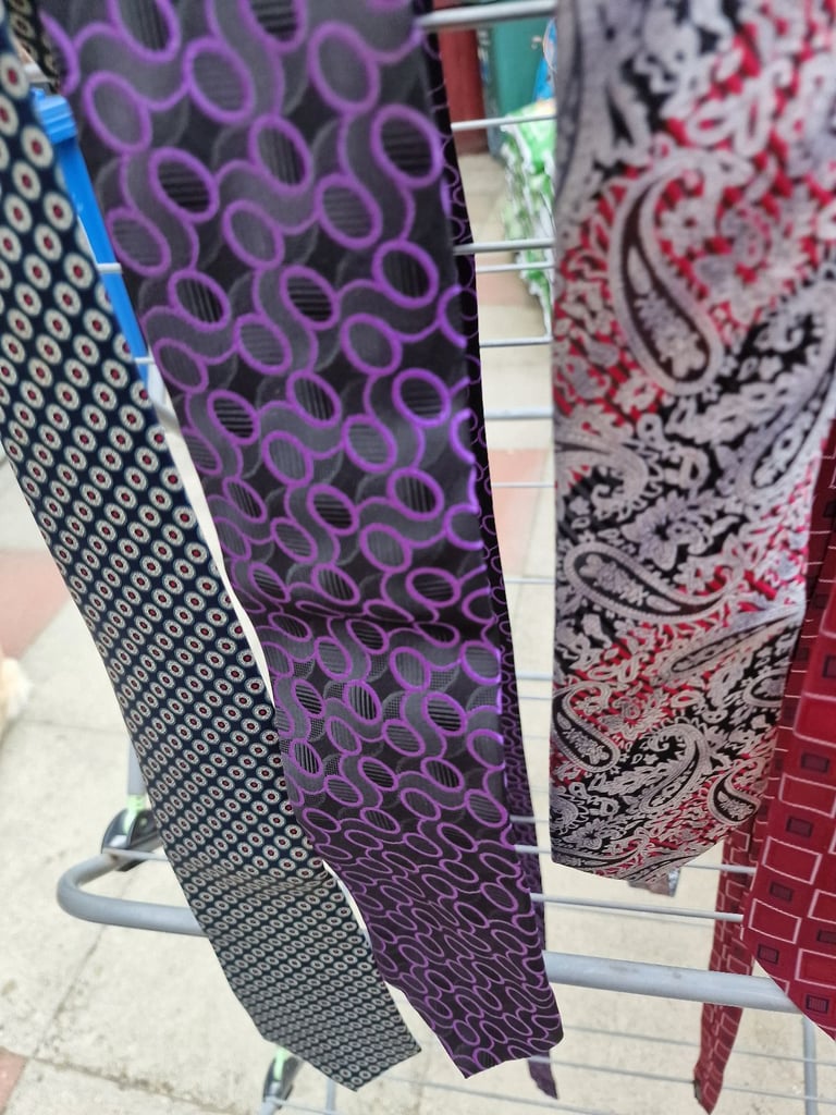 MENS TIES X 5