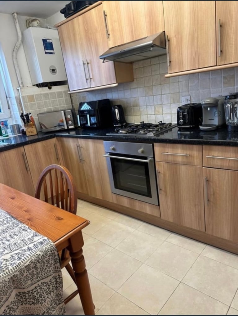 Nice double room in Bethnal Green 