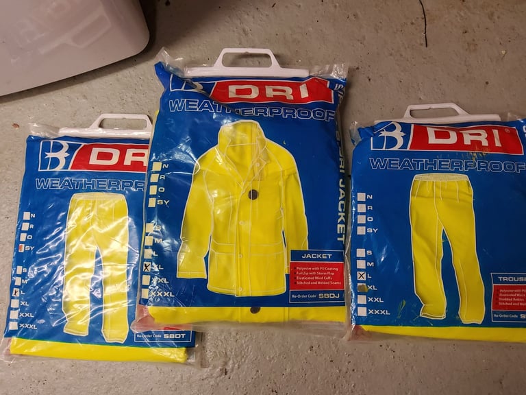 image for HI VIZ WEATHERPROOF JACKET  & 2 PAIRS TROUSERS