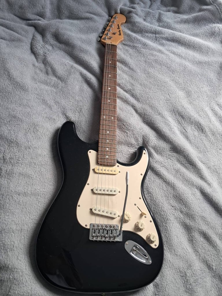 image for Electric guitar and accesories