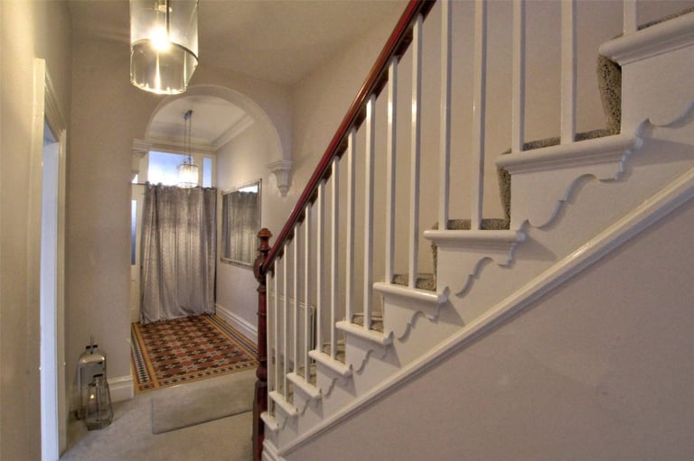 ** Move in today ** 1 double bedroom for rent