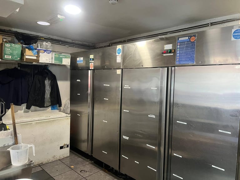 Fully Equipped Chicken & Chips Shop Lease for Sale in Chadwell Heath