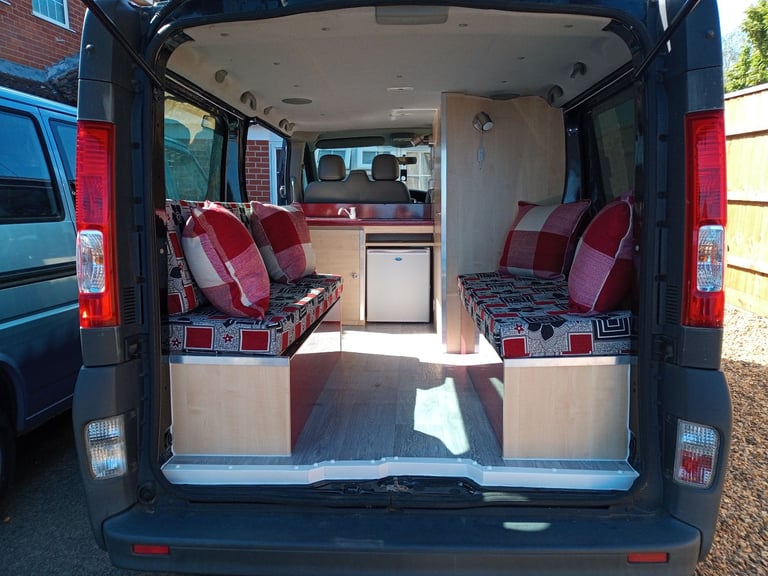 Vauxhall, VIVARO, MPV, 2013, Manual, 1995 (cc), 5 doors