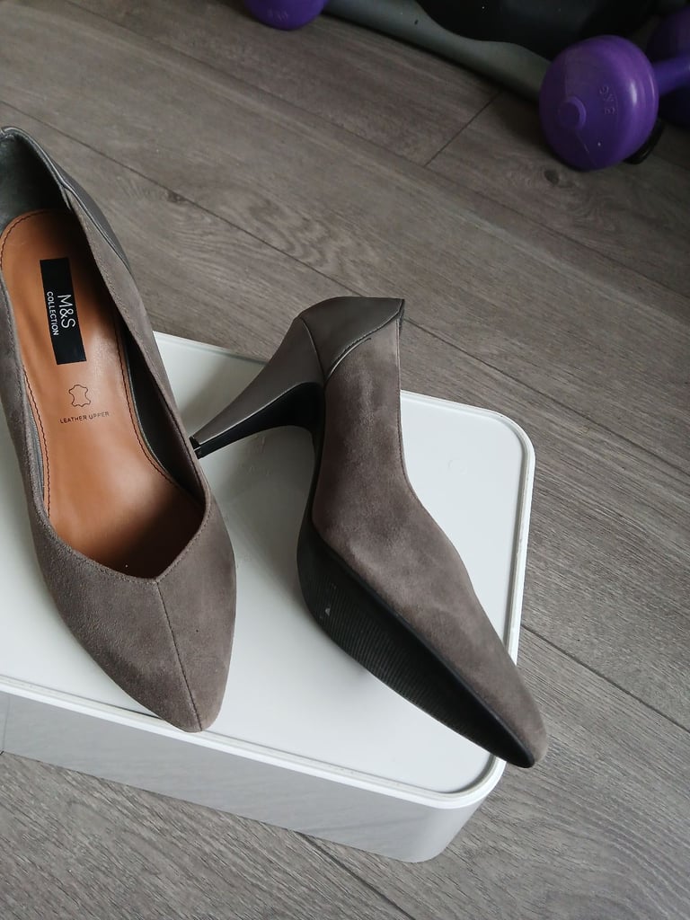 Ladies M&S leather shoes size 5