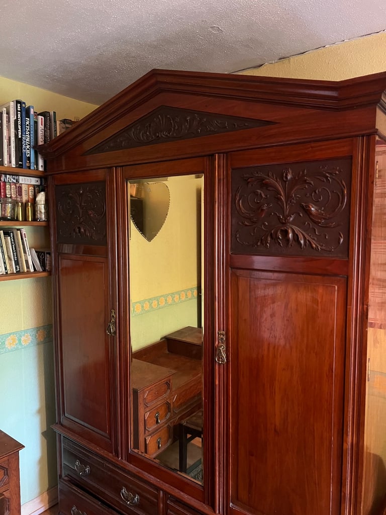 Large carved Victorian mahogany wardrobe 