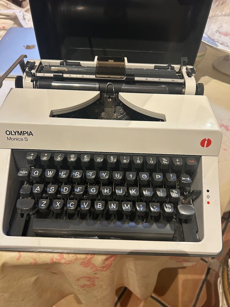 Vintage Olympia Monica S Typewriter