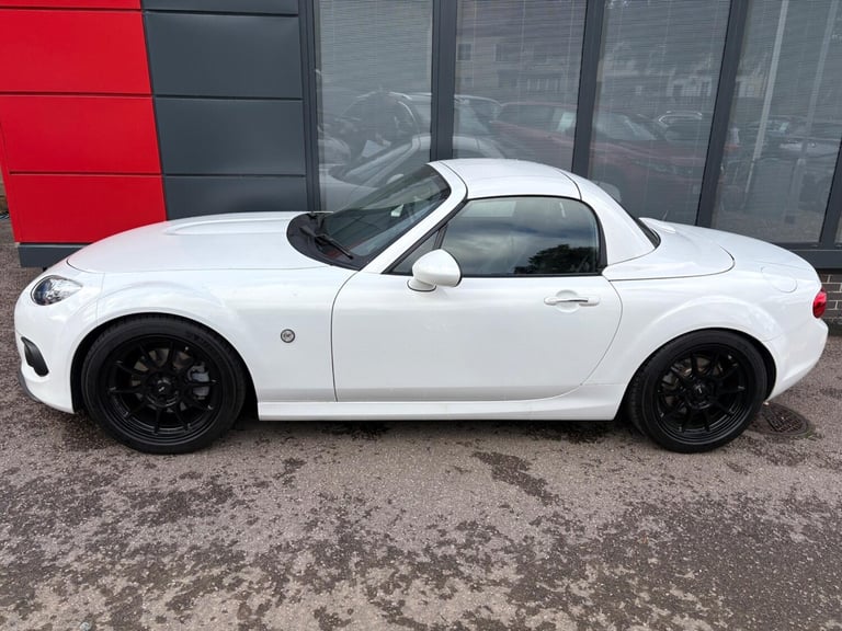 2015 Mazda MX-5 2.0i Sport Tech Roadster Euro 5 2dr CONVERTIBLE Petrol Manual